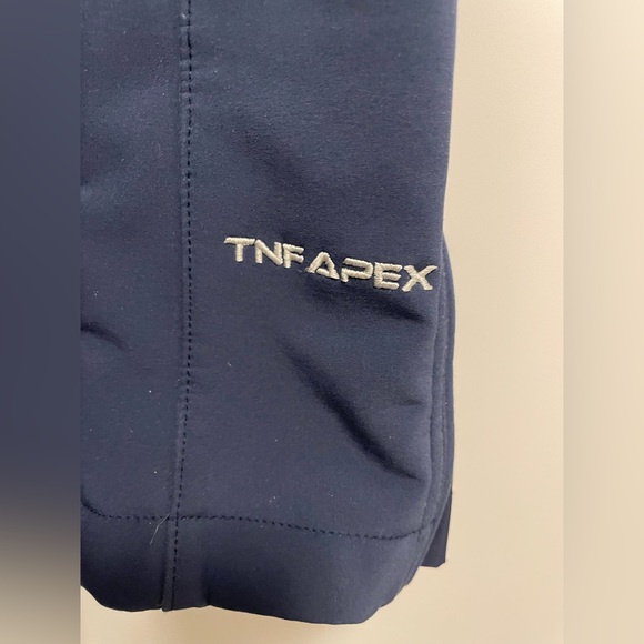 Ladies knee length blue The North Face coat with belt - Picture 5 of 6